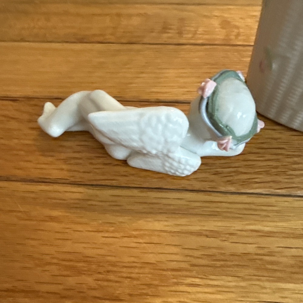 Vintage Cottagecore Rose Pink Floral Porcelain Toothbrush Holder & Angel Figure - Picture 6 of 10